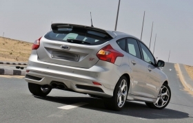 SPOILER SUL LUNOTTO POSTERIORE FORD