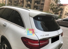 SPOILER AMG POSTERIORE SUL TETTO IN