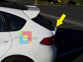 SPOILER POSTERIORE CENTRALE SUBARU
