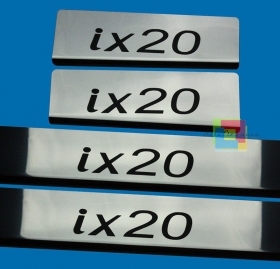 HYUNDAI IX20 BATTITACCO ADESIVO CRO