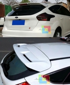 SPOILER POSTERIORE SUL TETTO BIANCO